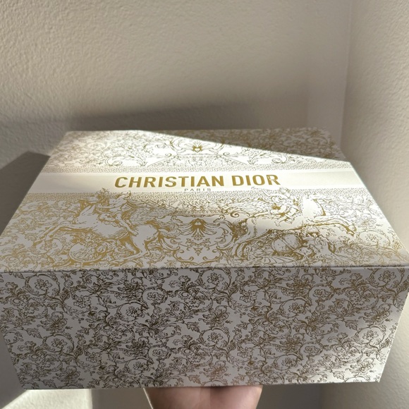 Christian Dior La Collection Privée Dior Holiday Gift Box Limited - Picture 3 of 12